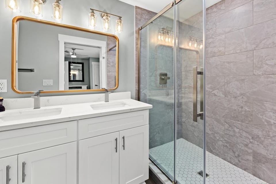 Bathroom, Bath