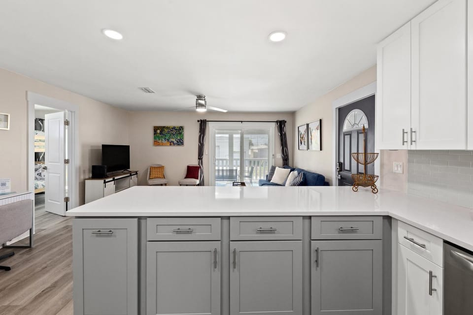 Kitchen or kitchenette, kitchen