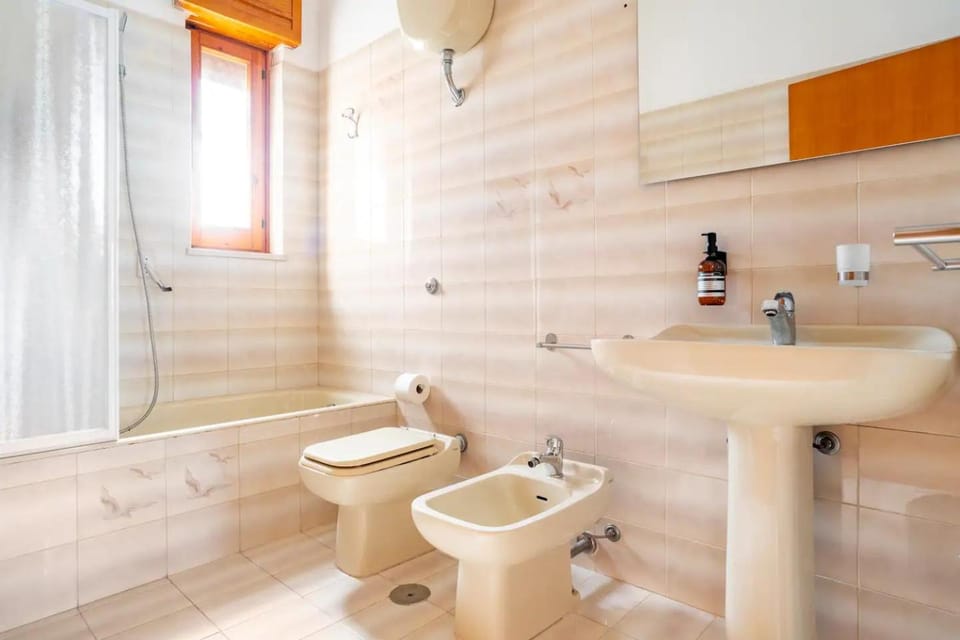 Shower, Toilet, Bathroom, Bath, bidet