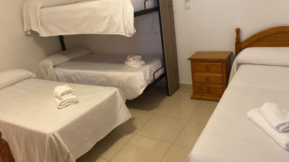 Hospedium DLJ Hostal Ben Nassar Bed and Breakfast in Andalusia