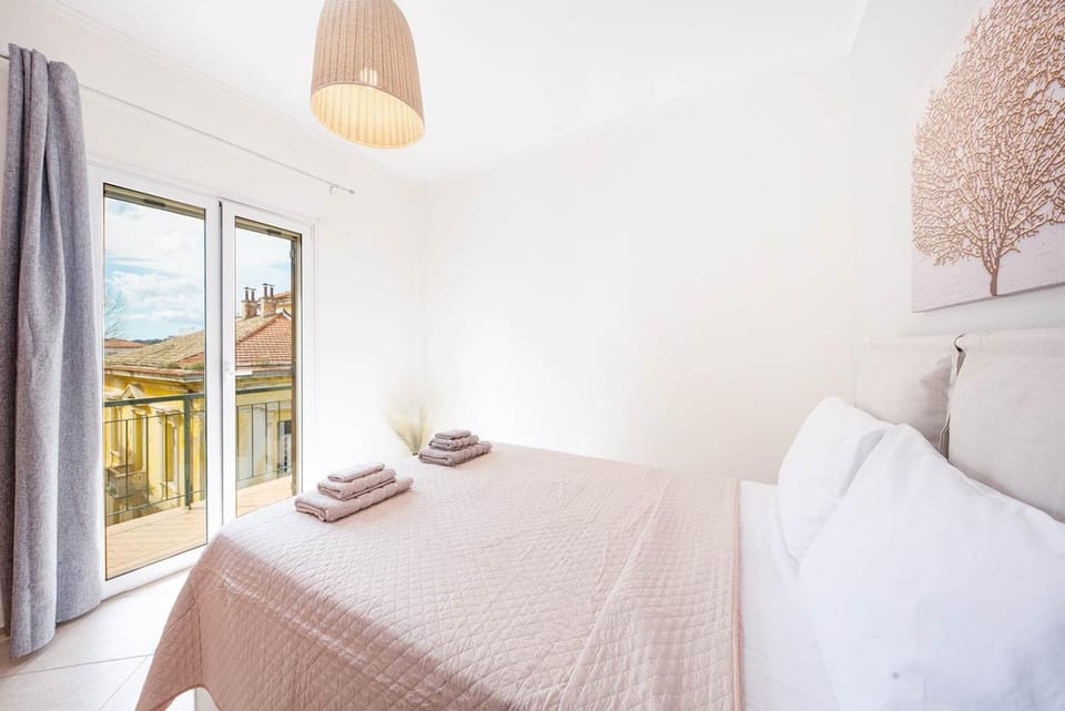 Tenniside view Apartment in Corfu