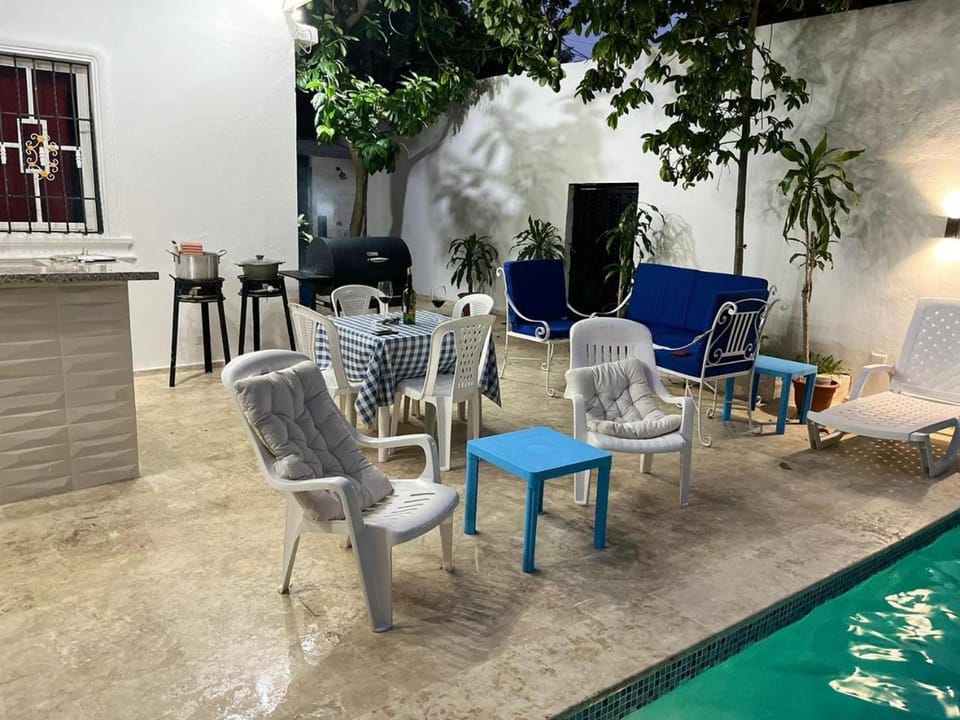Patio, Living room