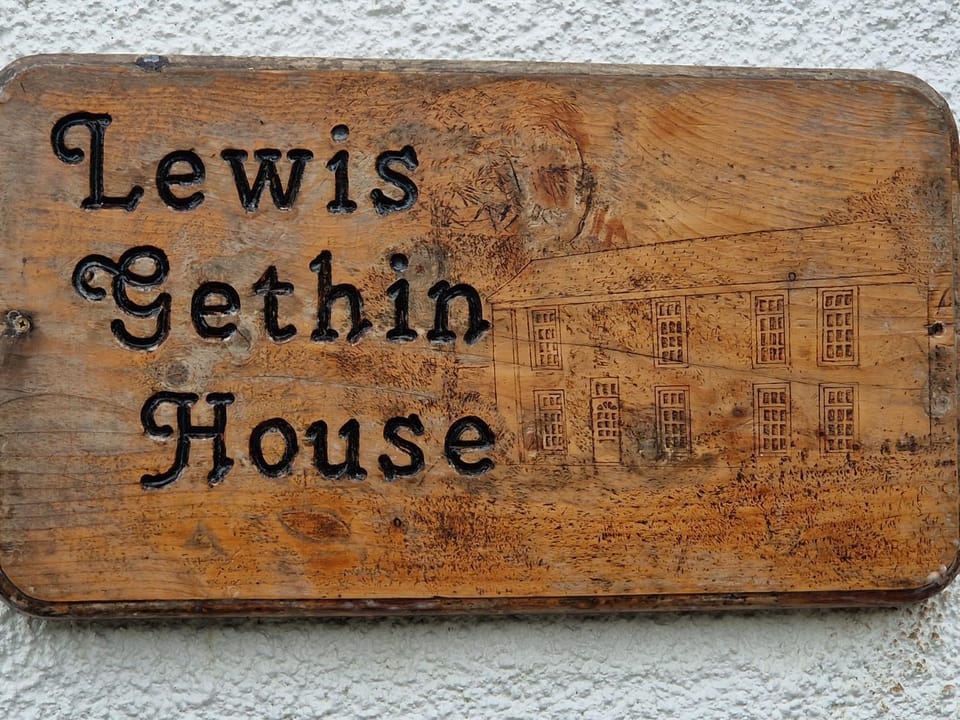 Property logo or sign