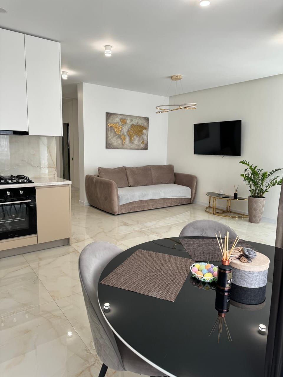 TV and multimedia, Living room, Photo of the whole room, Seating area