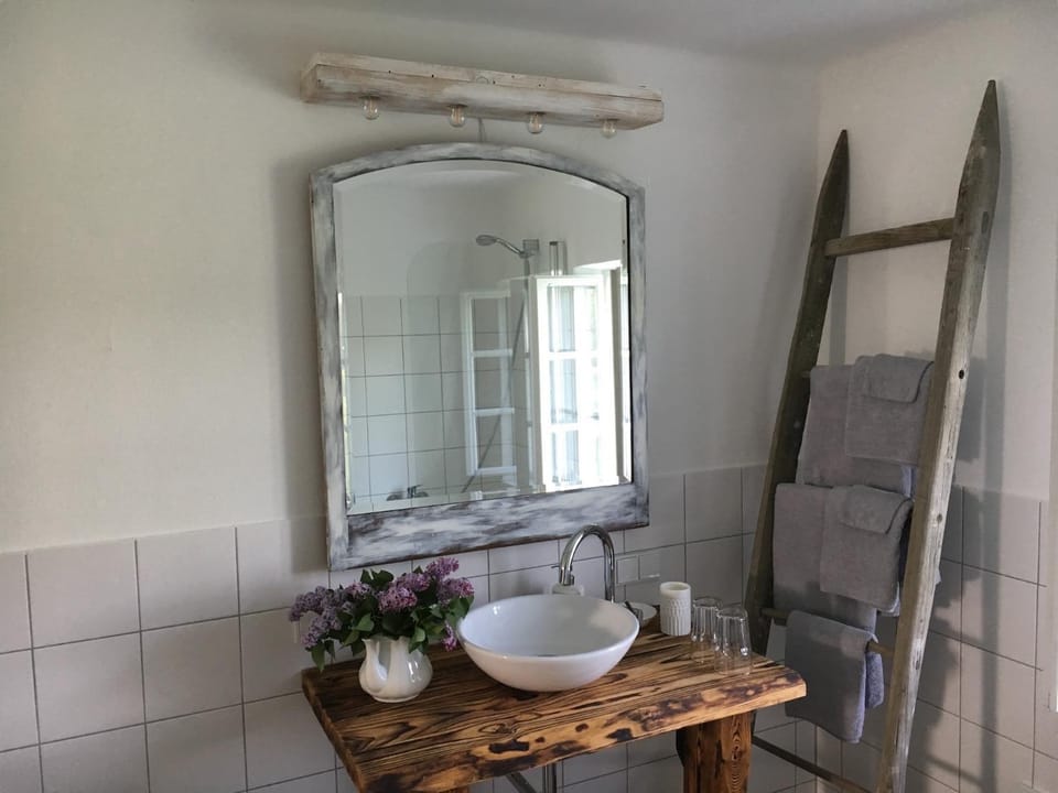 Bathroom, Living room