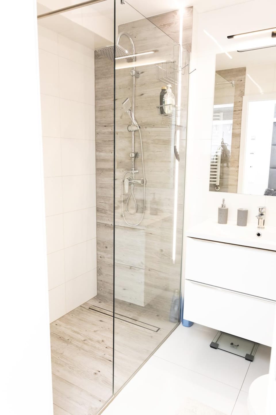 Shower, Bathroom