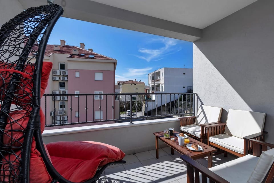 Day, View (from property/room), Balcony/Terrace, Balcony/Terrace, Seating area