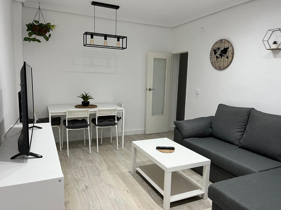 Living room, Lounge or bar