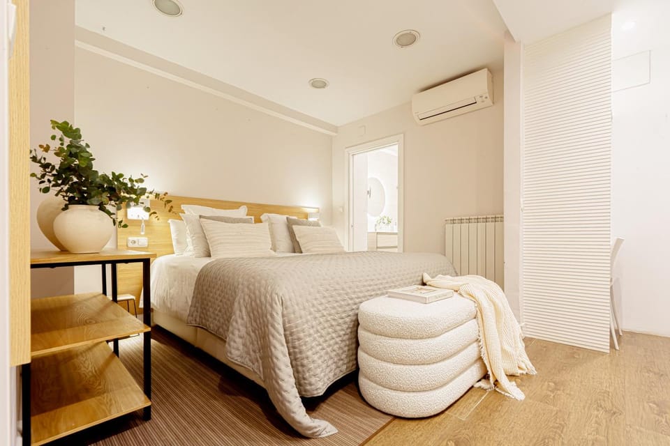 Heart of San Sebastian⎮Walk Score 99⎮3 Baths Apartment in San Sebastian