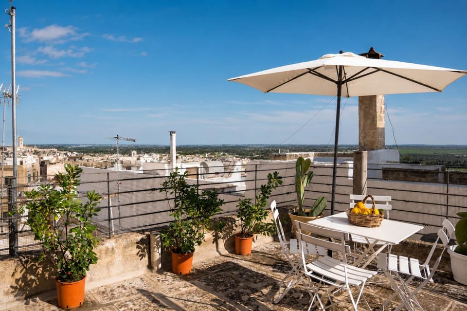 Balcony/Terrace, City view