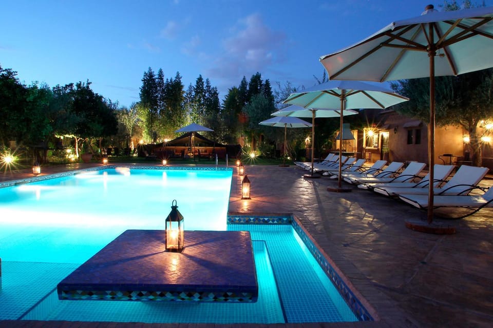 Swimming pool, Swimming pool