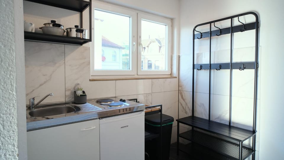 Kitchen or kitchenette, pet friendly, stove