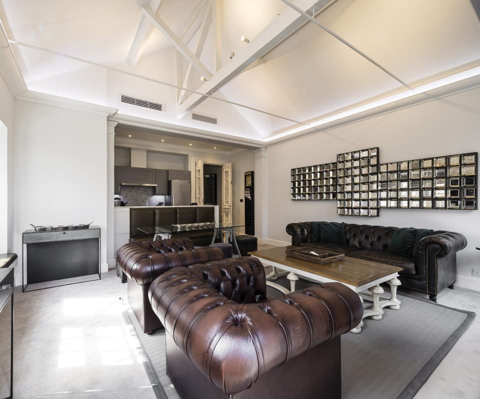 Communal lounge/ TV room, Living room