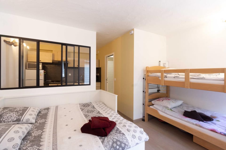 Property building, Living room, Bedroom