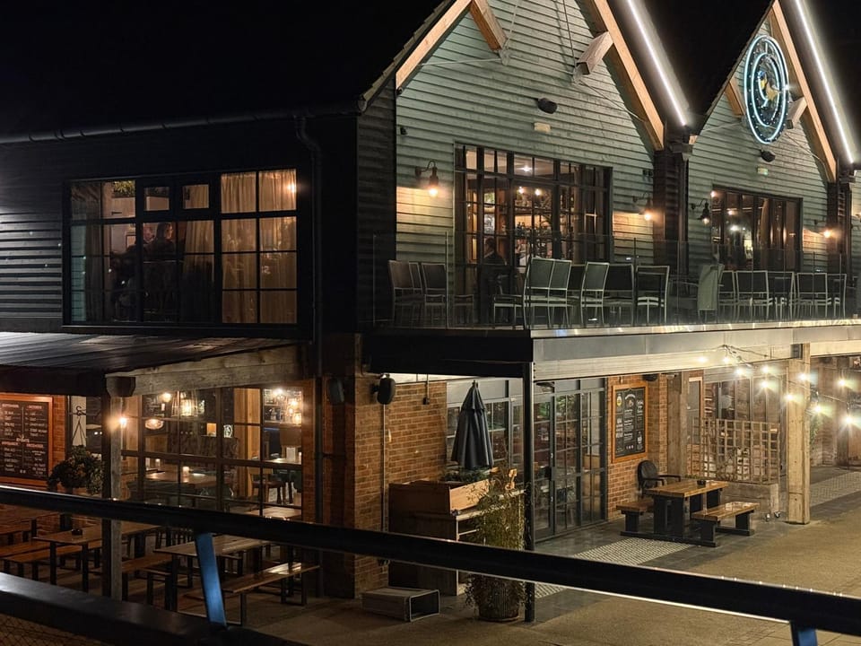 Luxurious MK Apartment with balcony Apartment in Milton Keynes