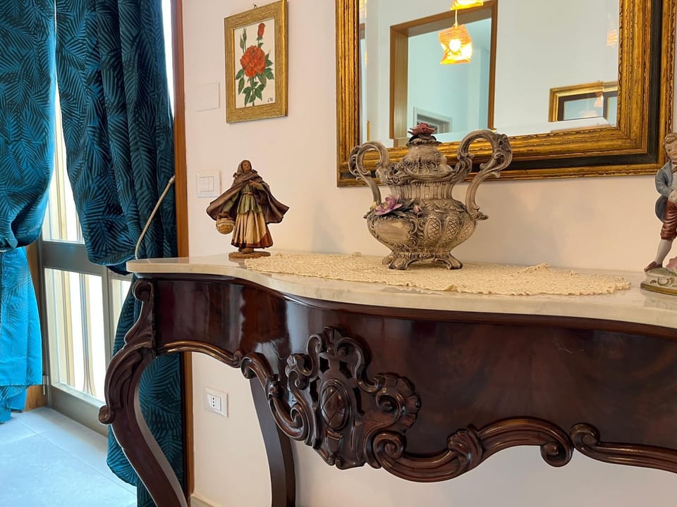 Seating area, hair dresser