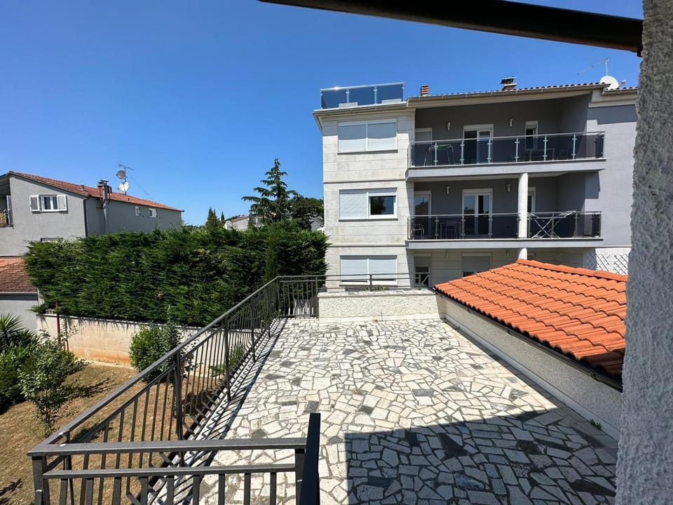 View (from property/room), Balcony/Terrace