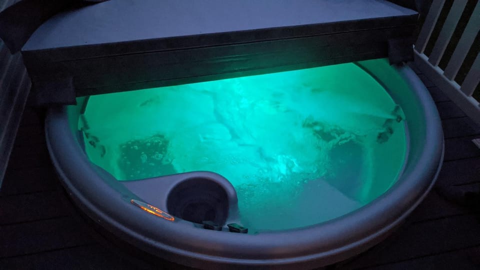 Night, Hot Tub
