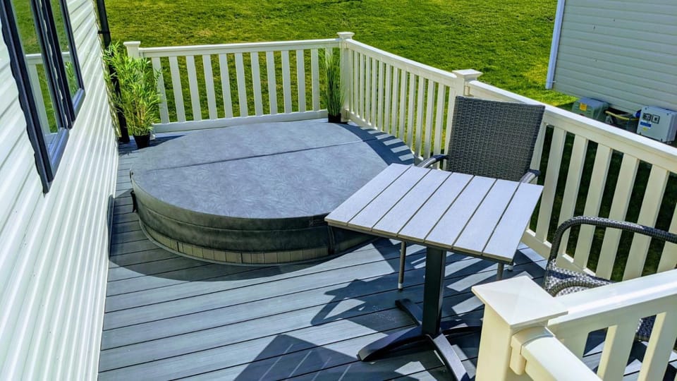 Patio, Hot Tub, Seating area