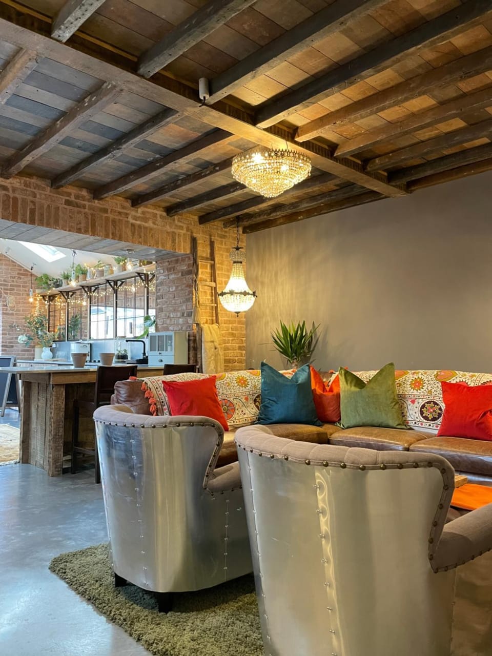 Living room, Seating area
