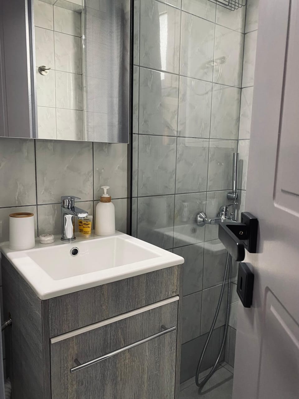 Shower, Bathroom