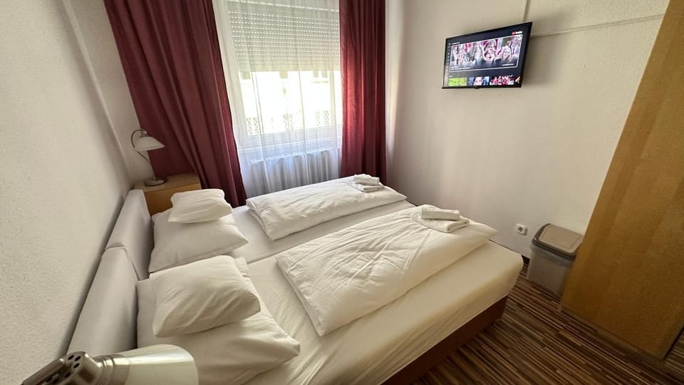 H1 Apartmanok Apartment in Budapest