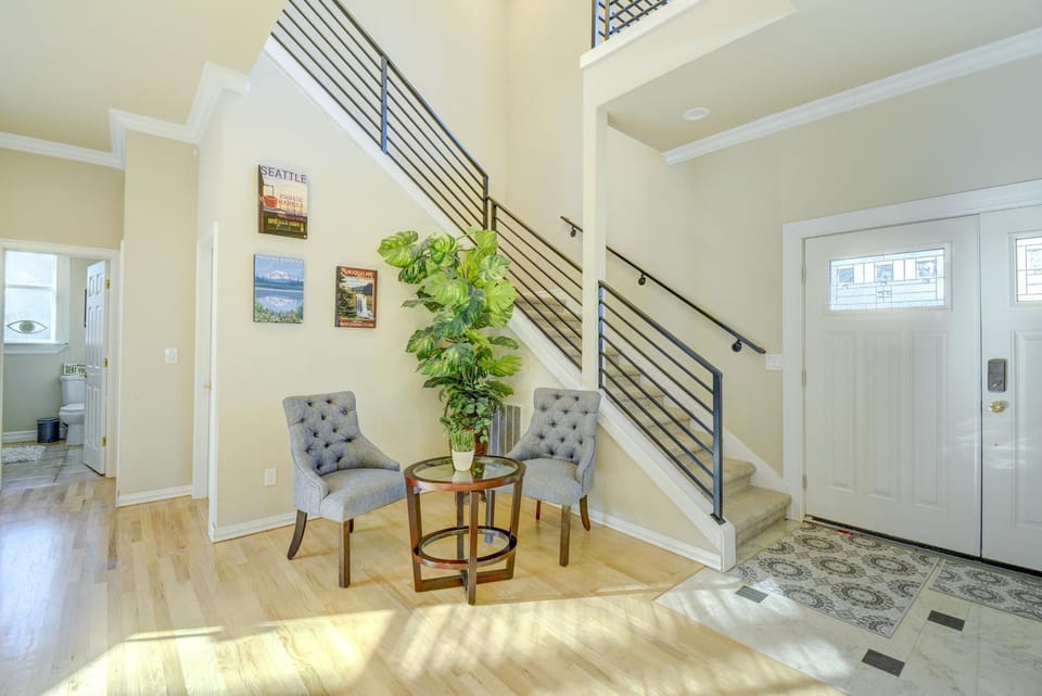 FIFA Attendees Welcome Seattle Area Home with Views House in Federal Way