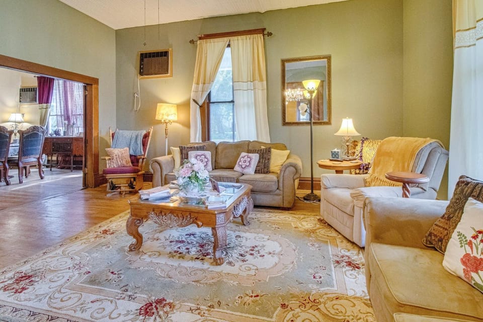 Creekfront Yellville Manor with Parlors and Fire Pit! House in Arkansas