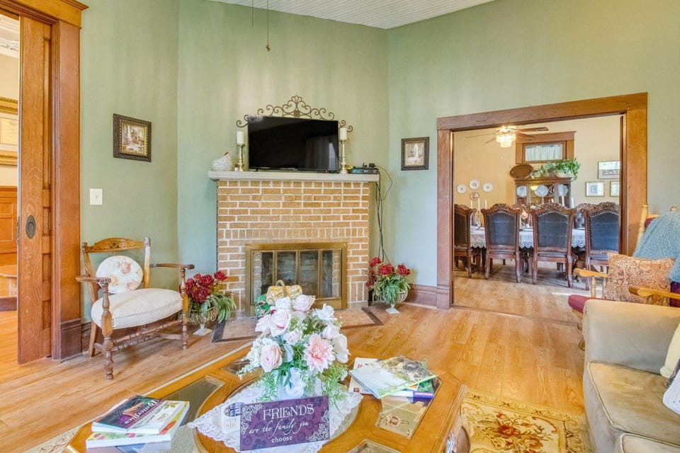 Creekfront Yellville Manor with Parlors and Fire Pit! House in Arkansas