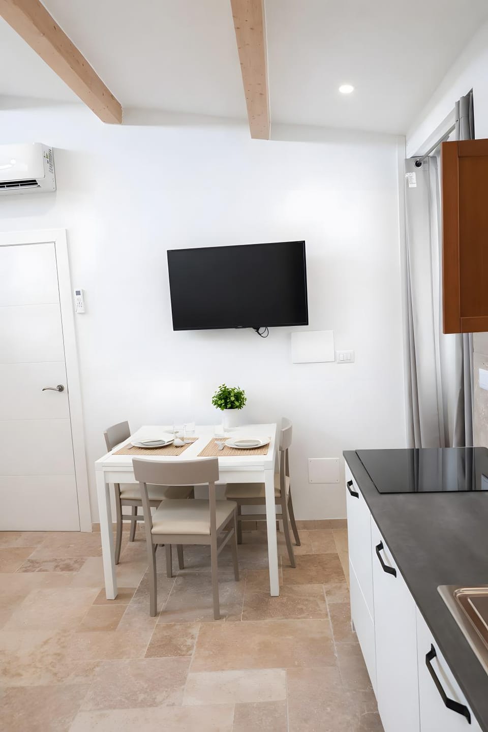 Property building, Kitchen or kitchenette, Living room