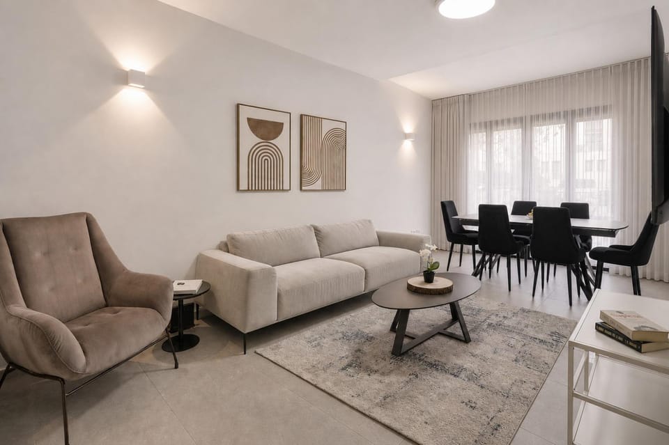 Communal lounge/ TV room, Living room