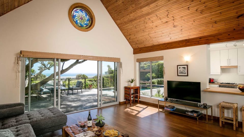 Noordhoek's Hidden Gem - backup power House in Cape Town