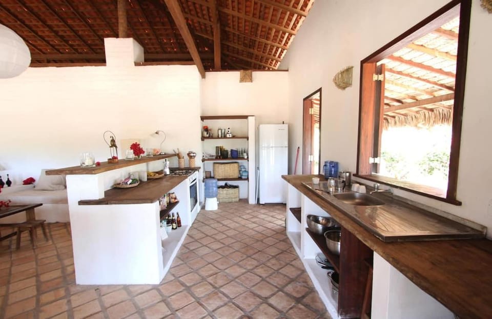 Kitchen or kitchenette, Dining area, pet friendly, stove