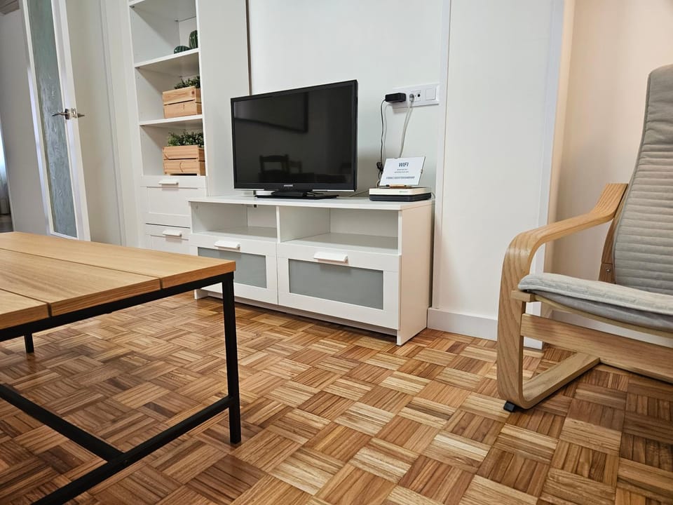 619A Moderno y acogedor apartamento by R2R Consulting Apartment in Oviedo