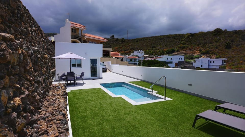 Garden, Garden view, Pool view, Swimming pool