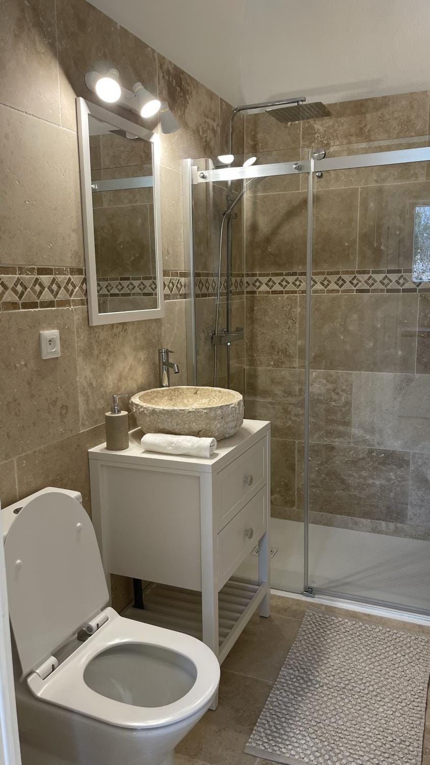 Shower, Toilet, Bathroom