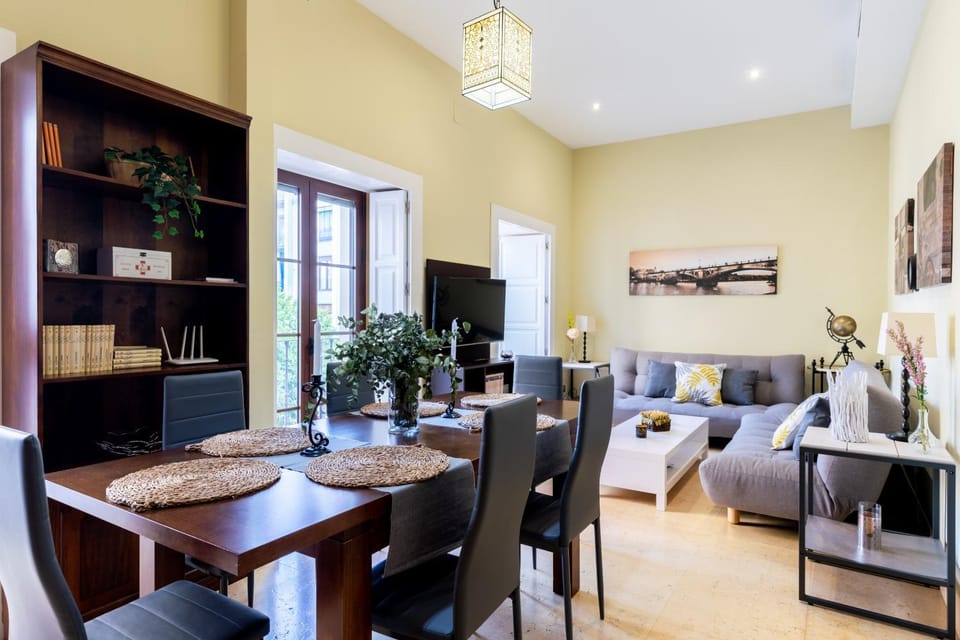 TV and multimedia, Living room, Dining area