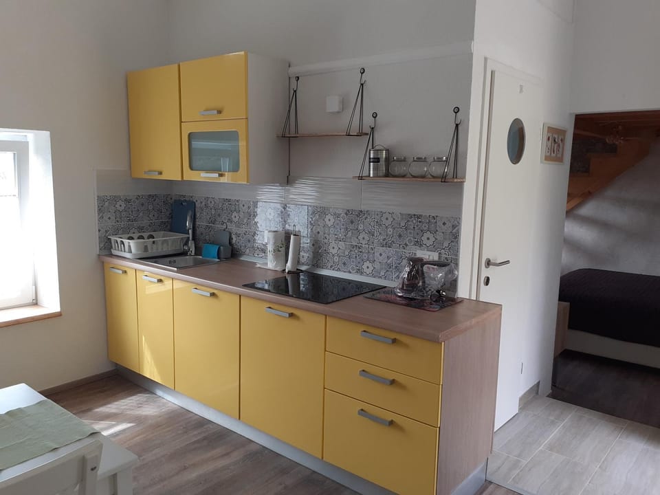 Kitchen or kitchenette, stove