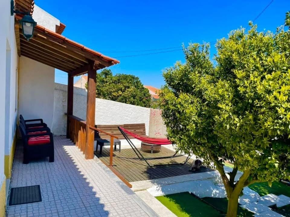 Casa da Laranjeira Pet Friendly House in Lisbon District