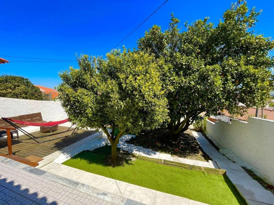 Casa da Laranjeira Pet Friendly House in Lisbon District