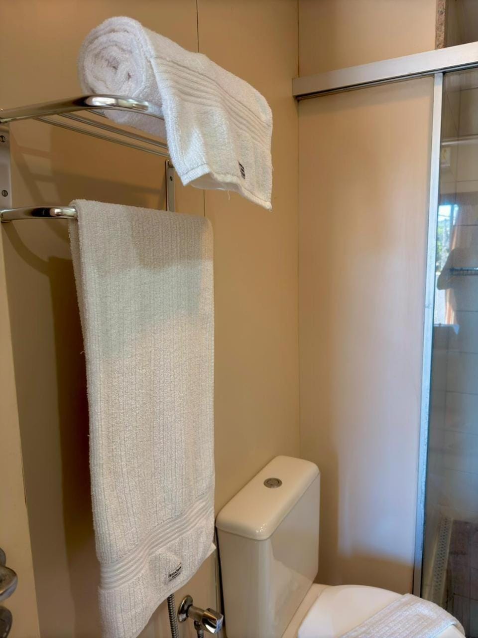 Studio pé na areia, vista, internet e ar Apartment in Macaé