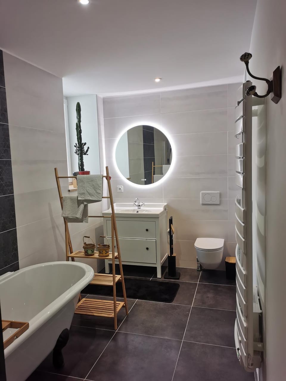 Shower, Toilet, Photo of the whole room, Bedroom, Bath