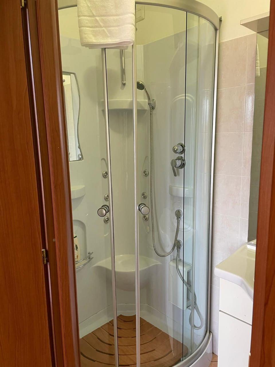 Shower, Bathroom
