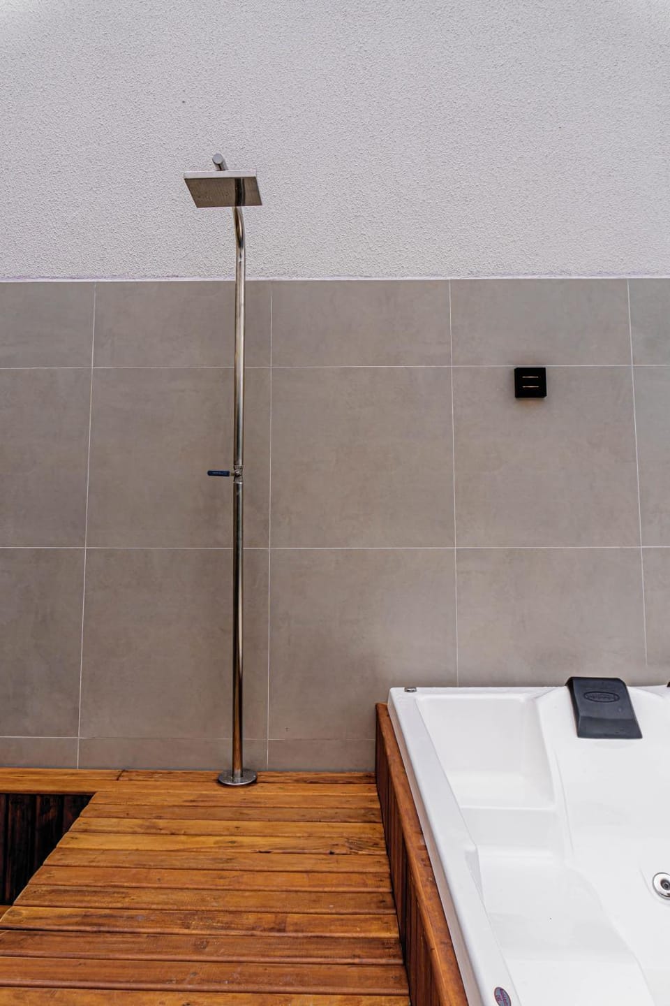 Shower, Hot Tub