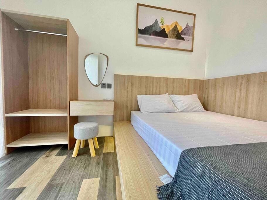 Bed, Bedroom, wardrobe