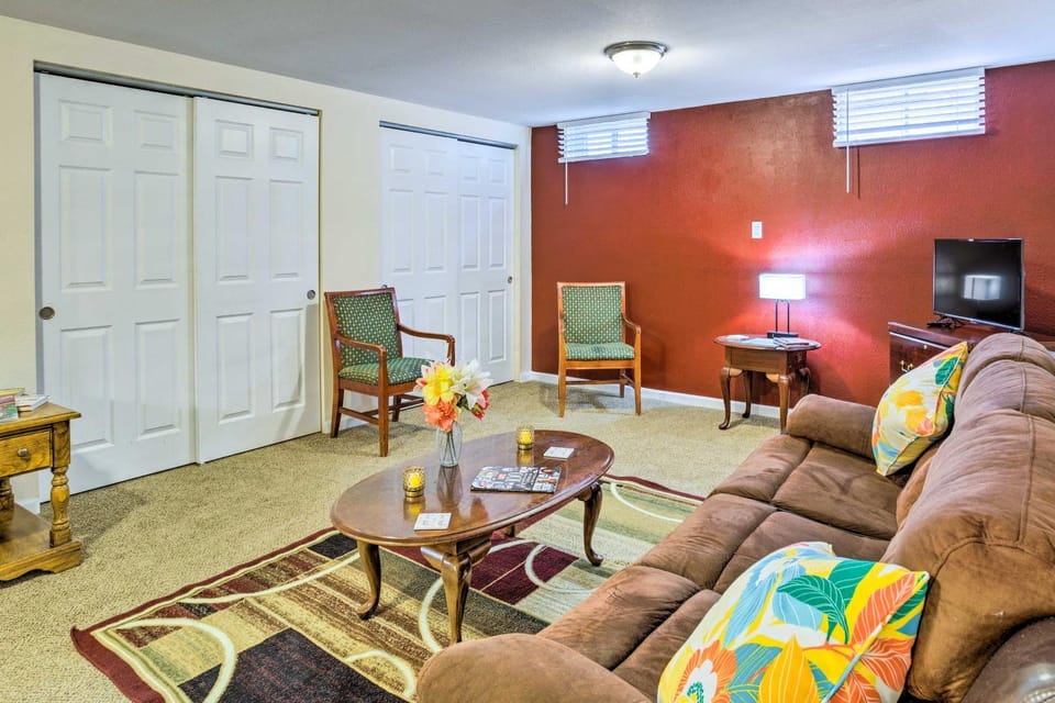 Shared Patio & Fire Pit: Denver Apartment Apartment in Denver