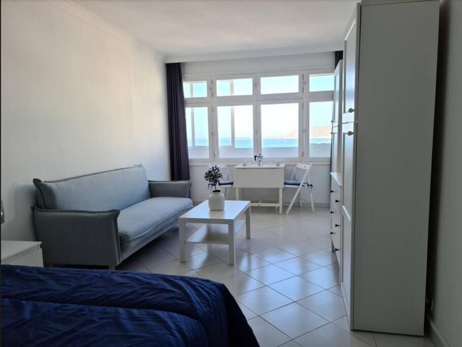 VV El Camarote de Playa Chica ¨by henrypole home¨ House in Las Palmas de Gran Canaria