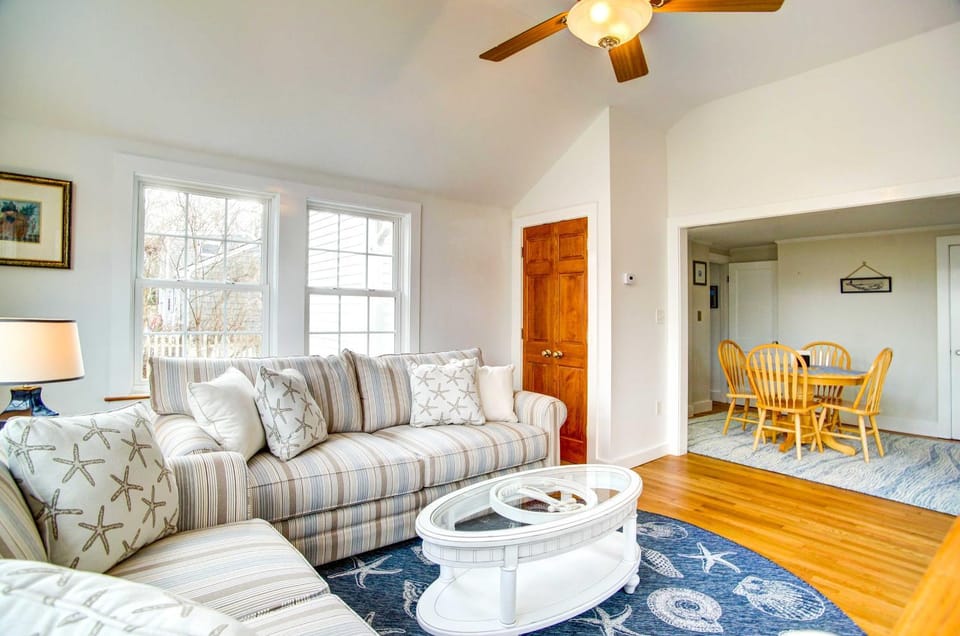 2 Mi to Beach: Walkable Coastal Gem in Hyannis! House in Hyannis