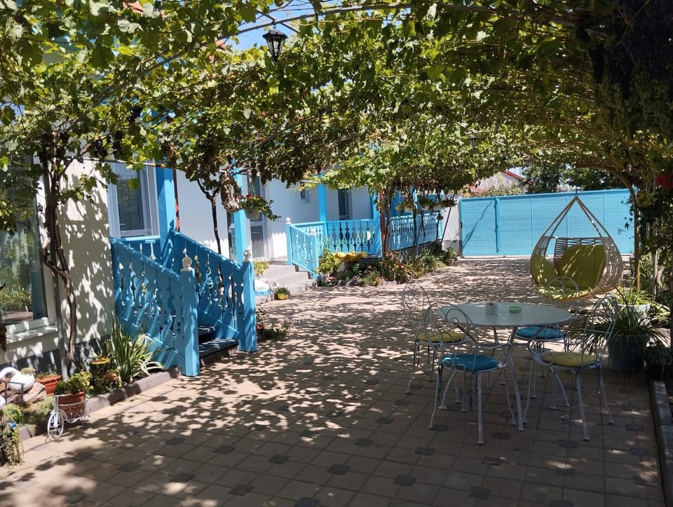 Property building, Day