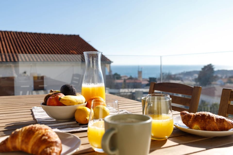 Day, Natural landscape, View (from property/room), Balcony/Terrace, Dining area, Sea view